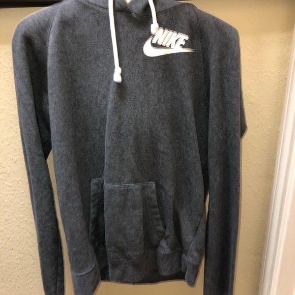 nike hoodie - Picture 2 of 2